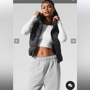 BRAND NEW w tags! Alo Yoga Black Puffer Vest size small